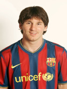 7d - Messi broken image